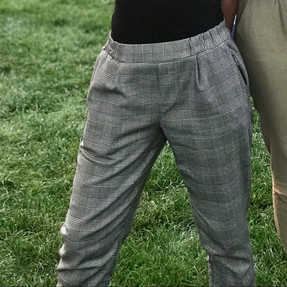 SOLD: Checked elastic pants - Picture 2 of 5